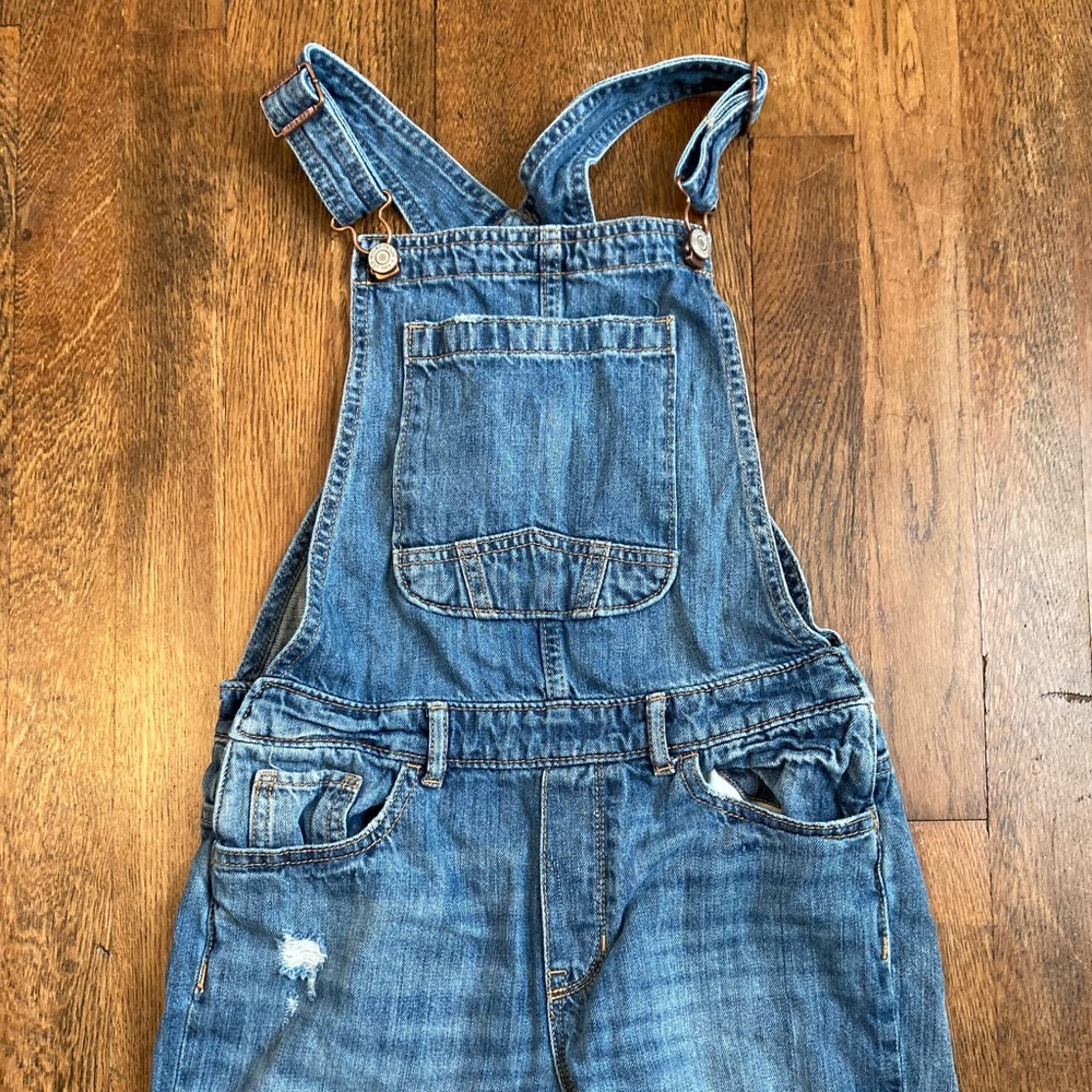 Gap kids distressed denim overalls XL